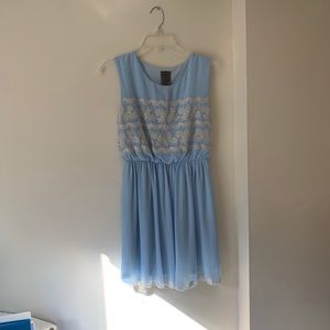 Light blue mod cloth sleeveless dress